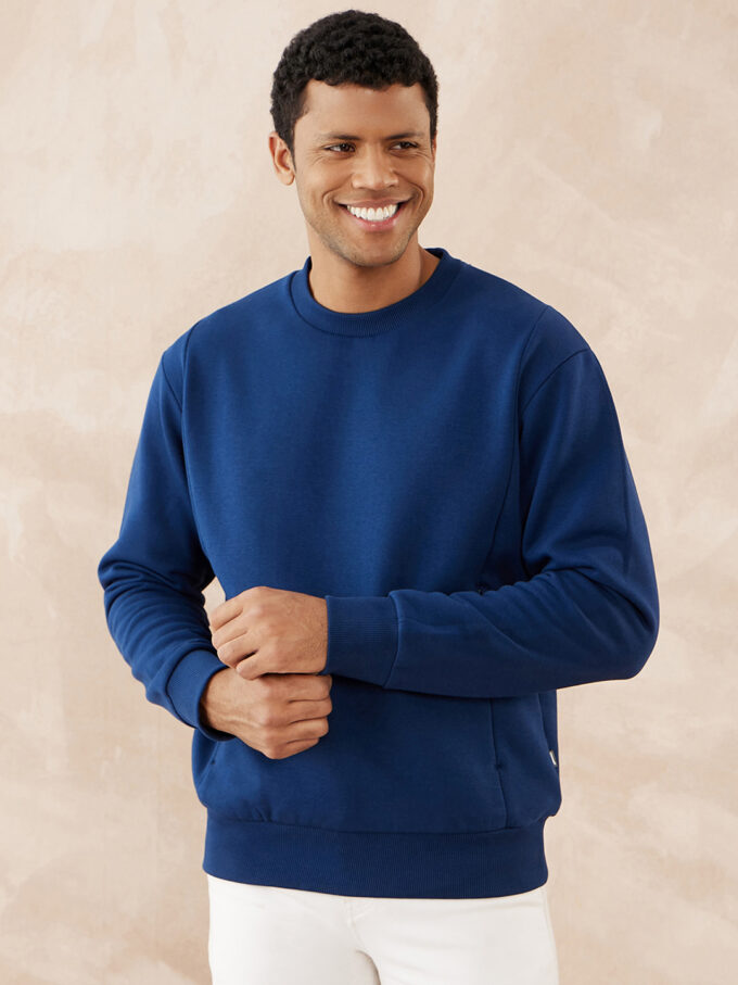 Round-Neck Fleece Sweatshirt - M
